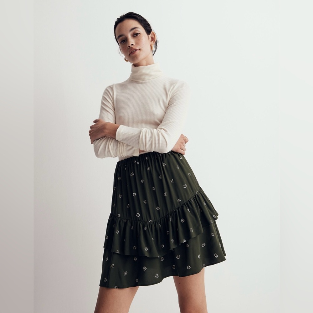 Madewell Pull-On Ruffle Tiered Mini Skirt in Dot Daisies